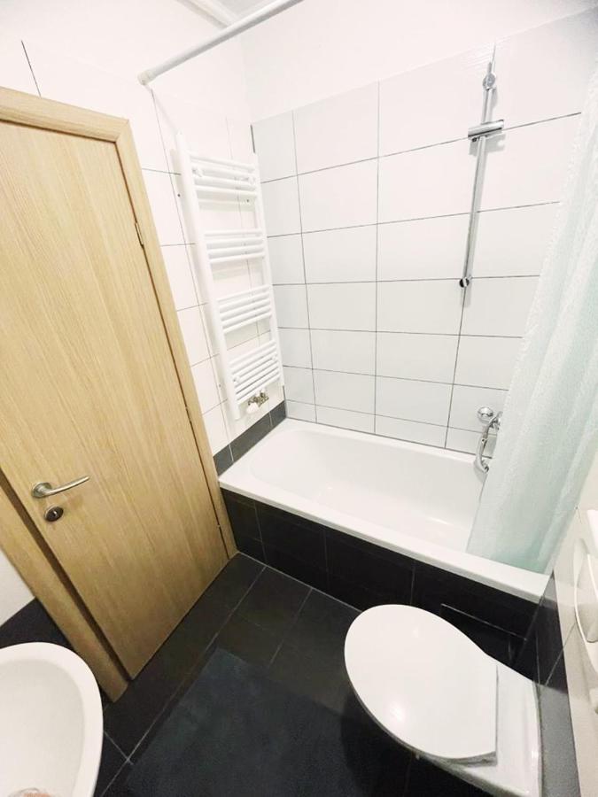 Doma-Lu Apartment-Near Airport And Highway- Free Parking Velika Mlaka Exterior foto