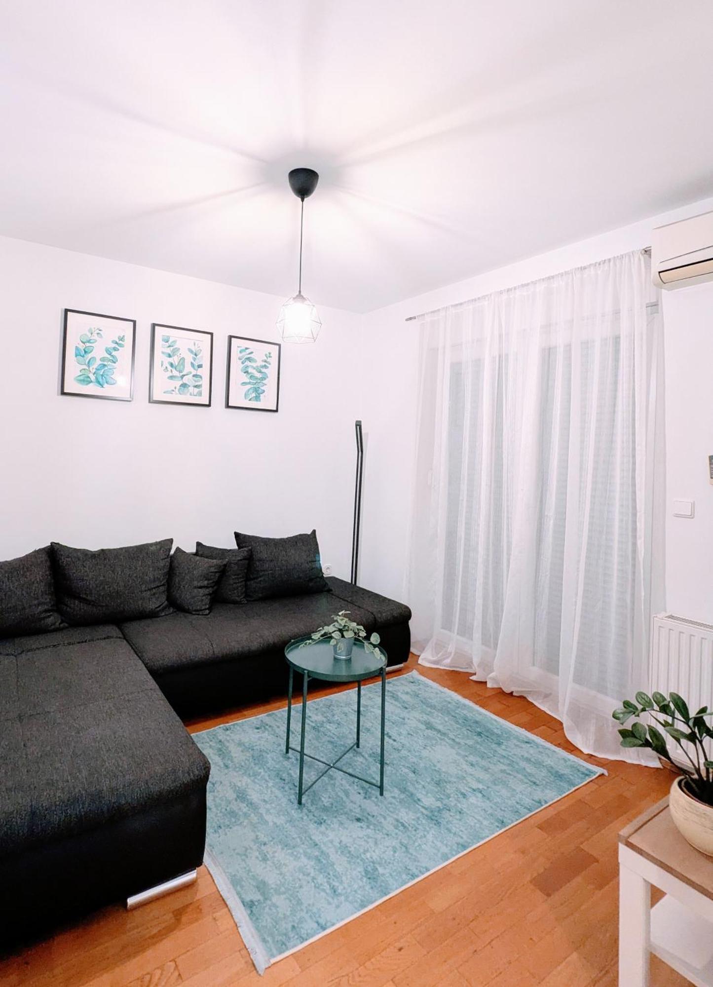 Doma-Lu Apartment-Near Airport And Highway- Free Parking Velika Mlaka Exterior foto